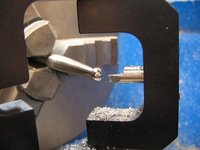 Small_Burnisher_in_Lathe